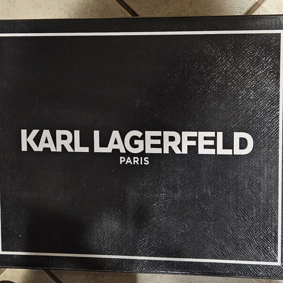 Booties - Picture 6 of 6